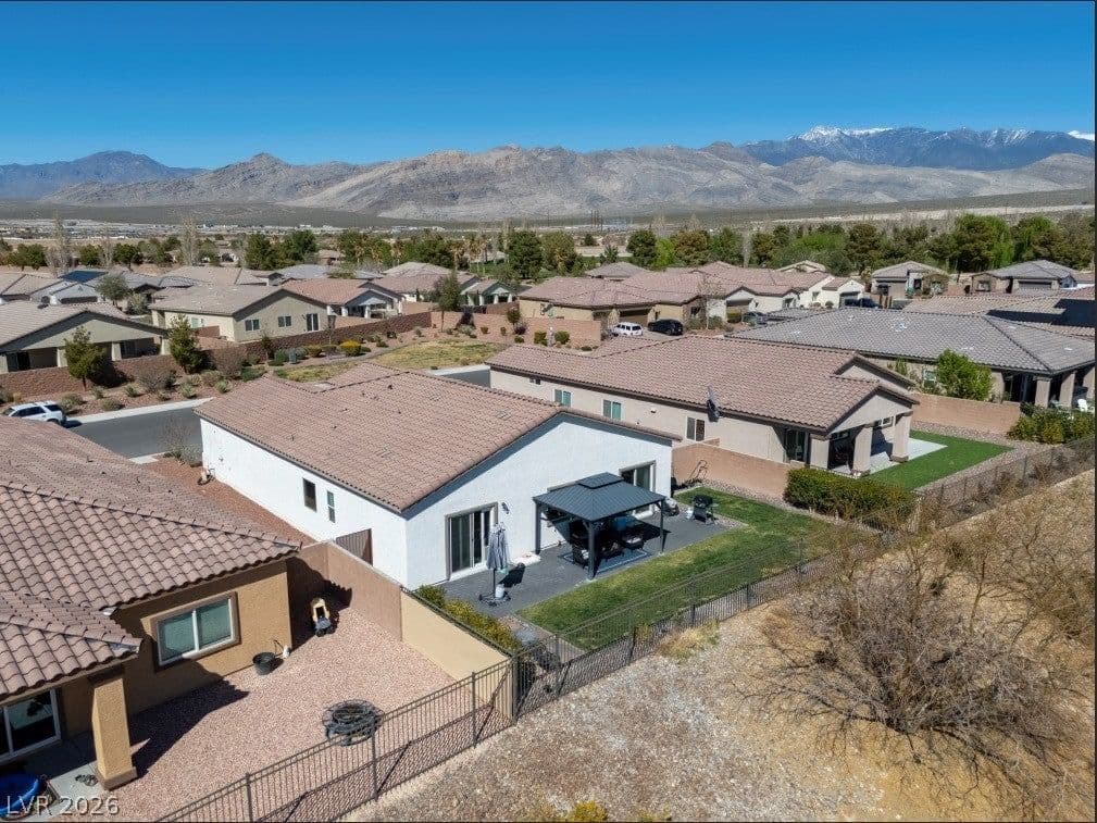 5675 La Campana Drive photo 2