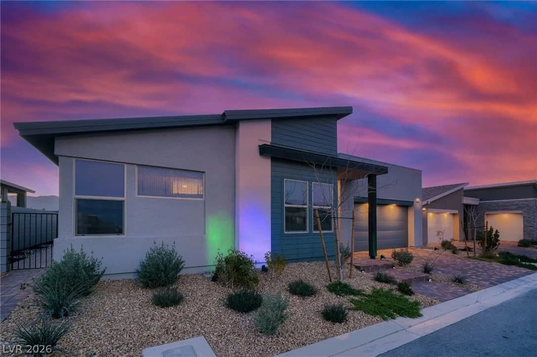 9783 Evergreen Pine Street photo 3