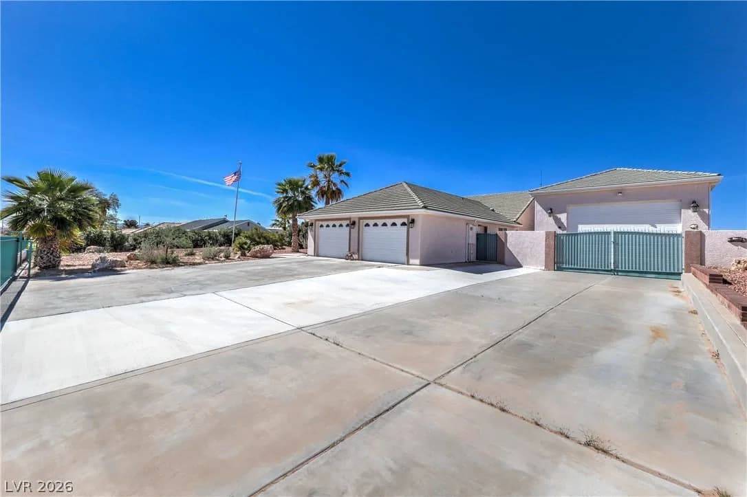 3195 Heyer Street photo 3