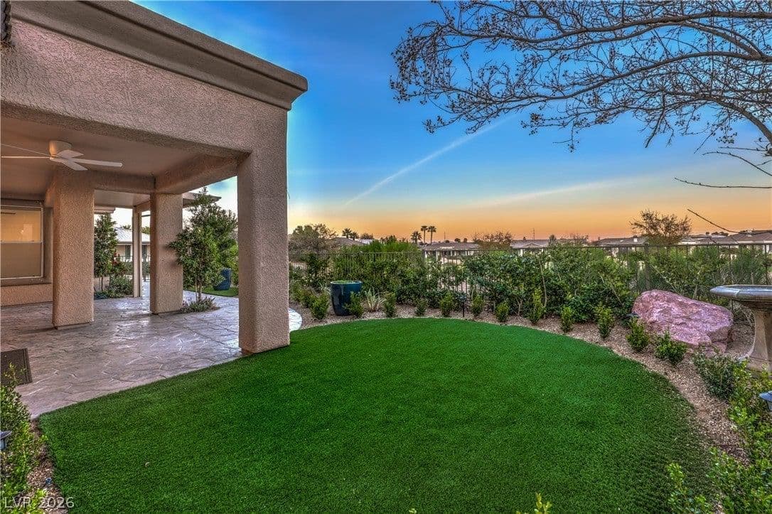 4740 Riva De Romanza Street photo 5