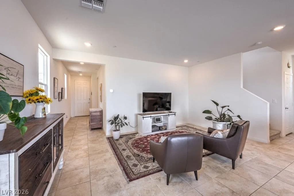 2416 Bellinzona Place photo 3