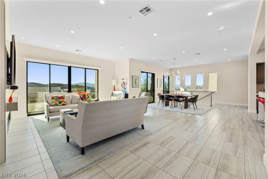 442 Serenity Point Drive photo 4