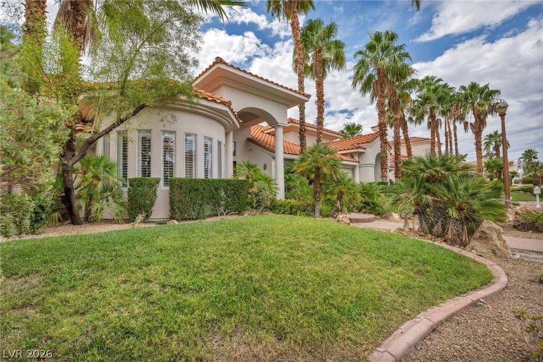 8113 Sapphire Bay Circle photo 4