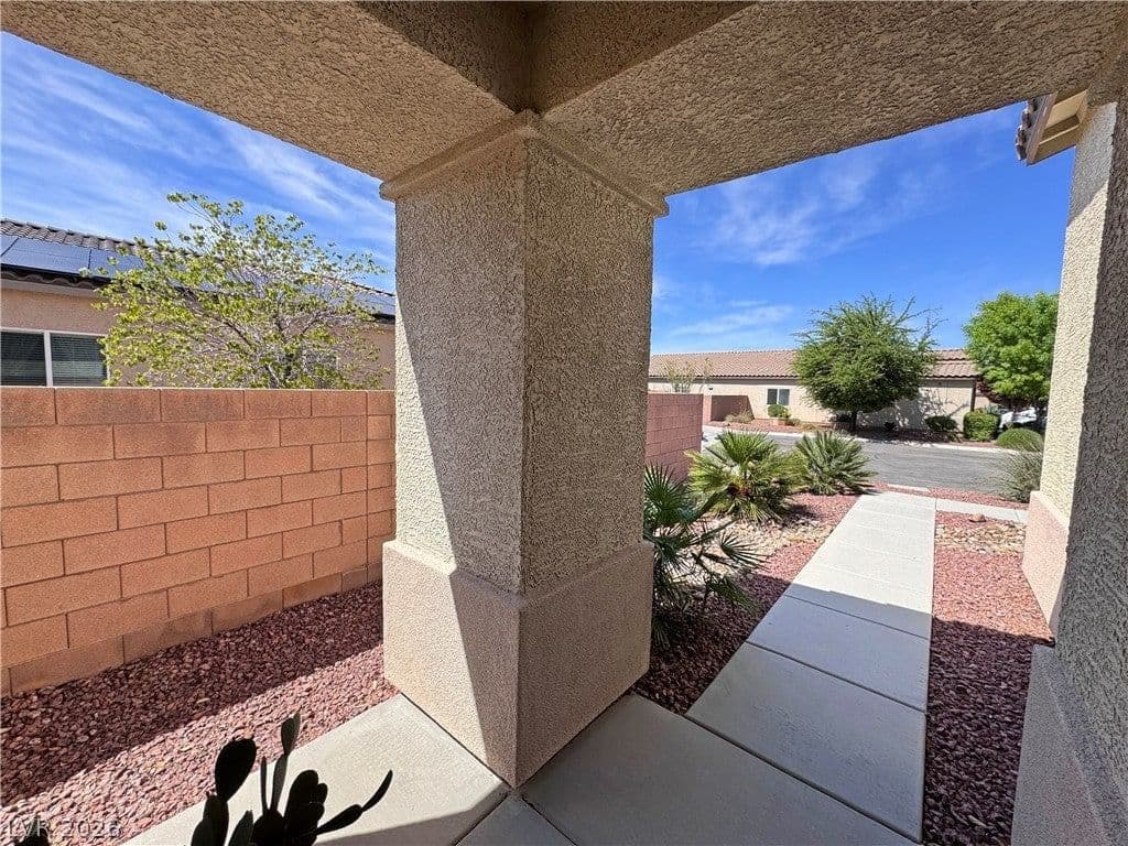 5165 Lilia Avenue photo 3