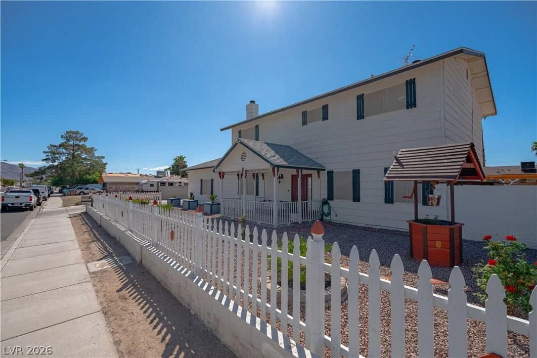 4631 Colorado Avenue photo 2
