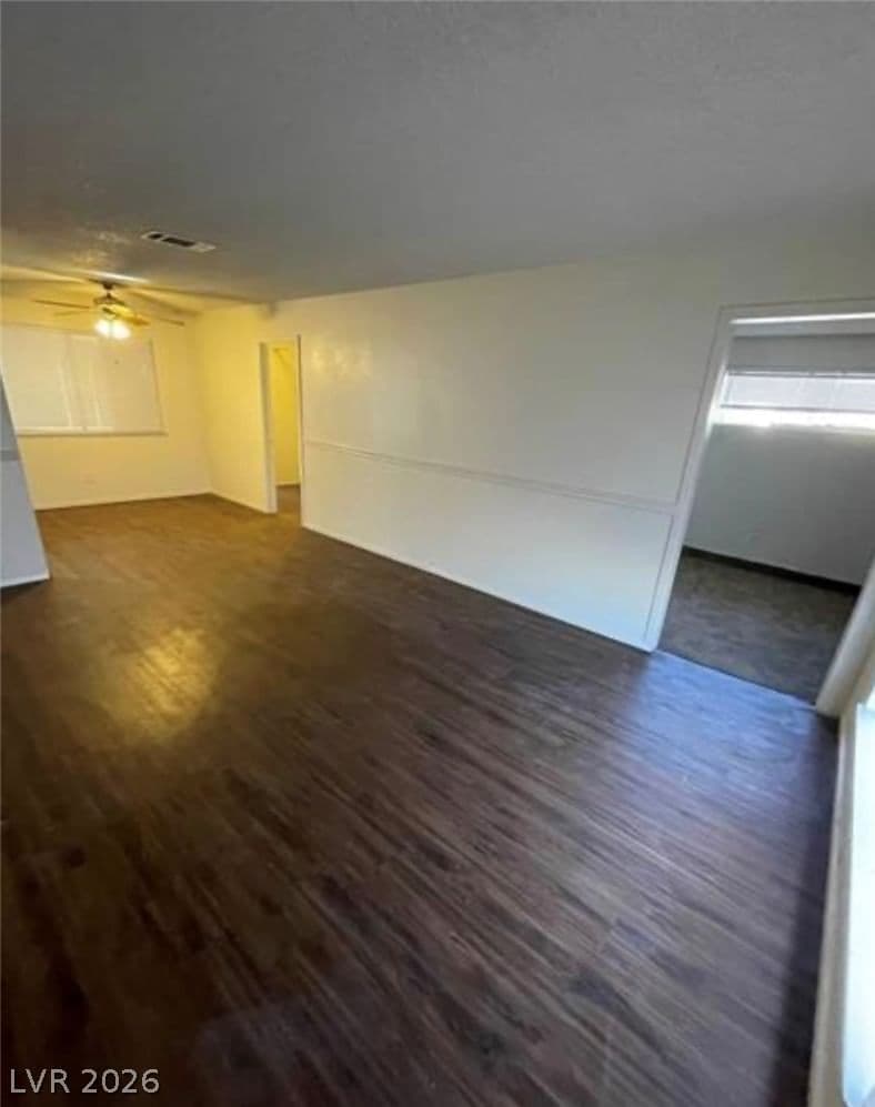 834 Benita Place photo 4