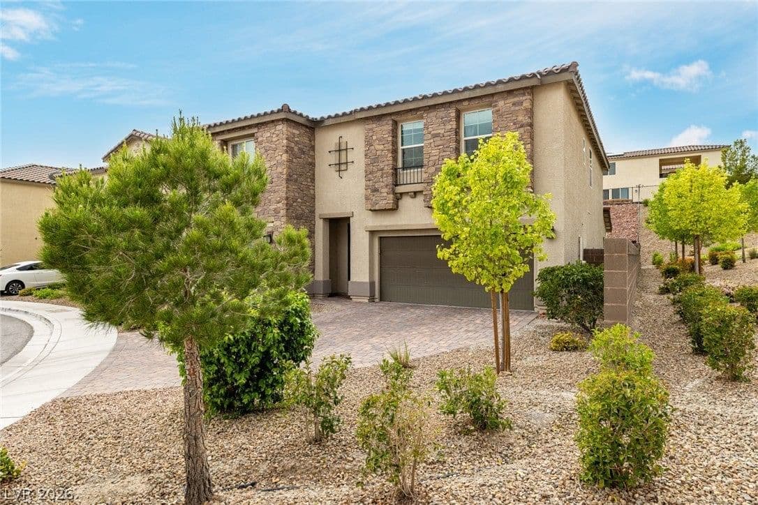 4643 Eagle Nest Peak Street photo 3