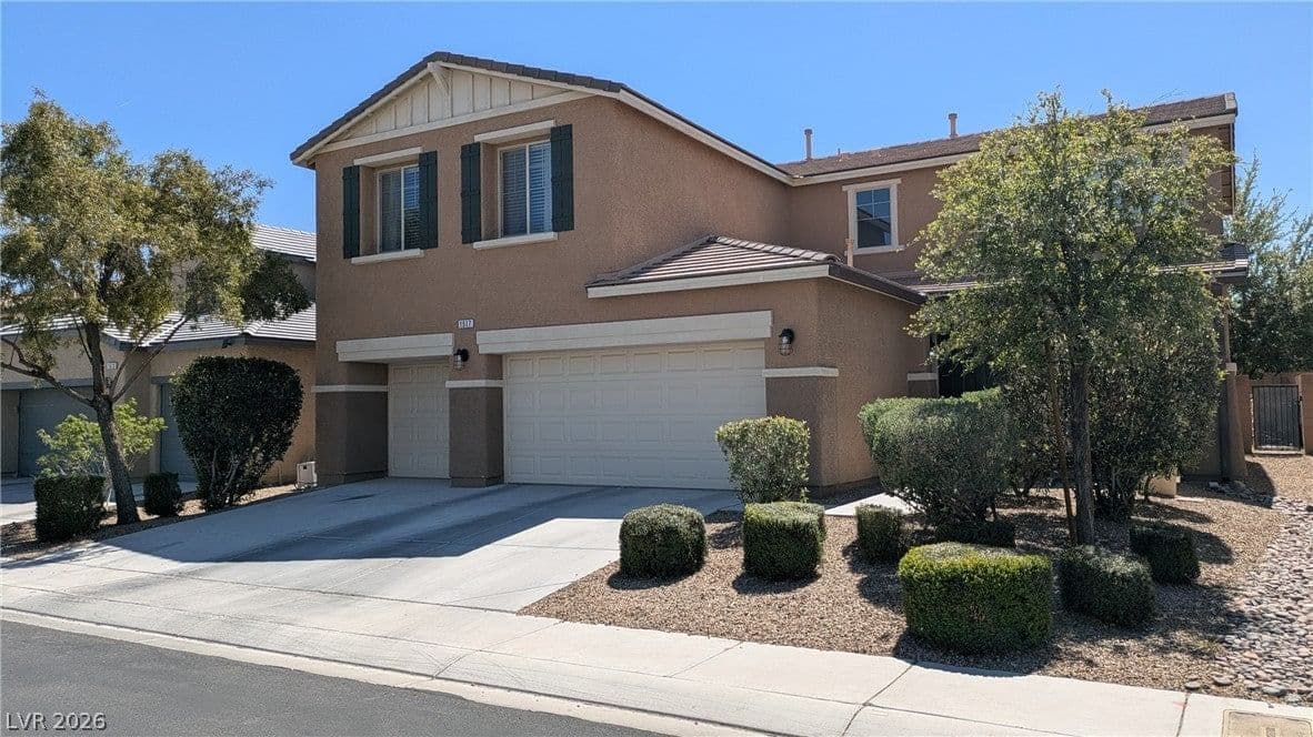1517 Eagles Pass Avenue photo 2