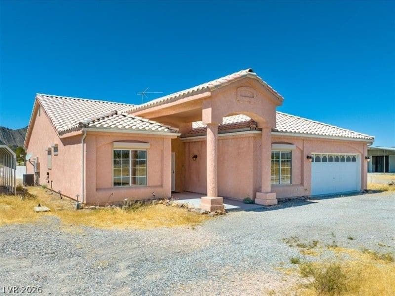 1710 Murphy Street photo 3
