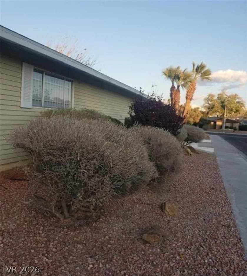 4228 Gaye Lane photo 2