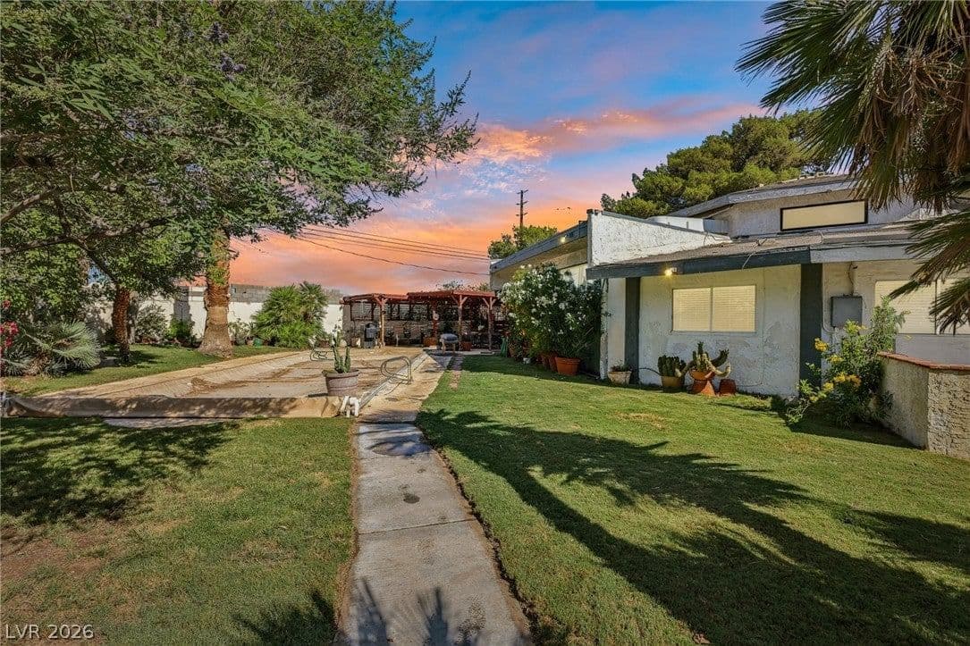 55 Siddall Avenue photo 2