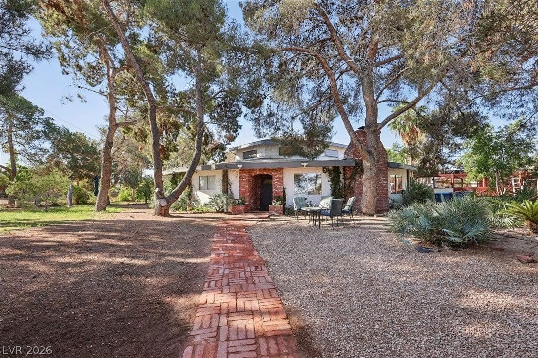 55 Siddall Avenue photo 5
