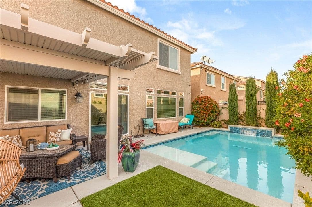 10592 Aphrodite Street photo 3