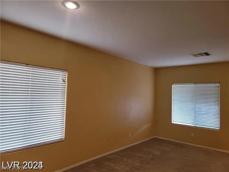 7667 Borealis Street photo 4