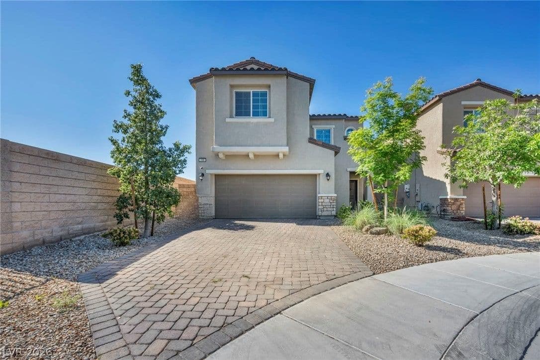 135 Moon Ranch Avenue photo 2