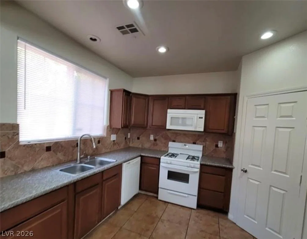 5445 Indian Cedar Drive photo 4