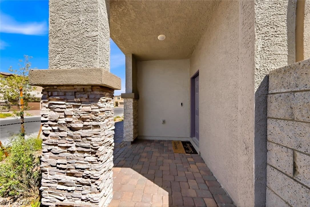 8335 Meridian Ridge Avenue photo 4