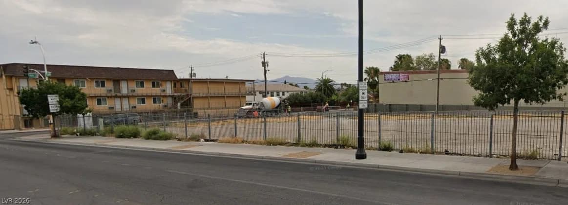 1422 Fremont Street photo 3