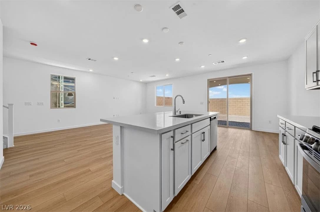661 Semitone Lane photo 4