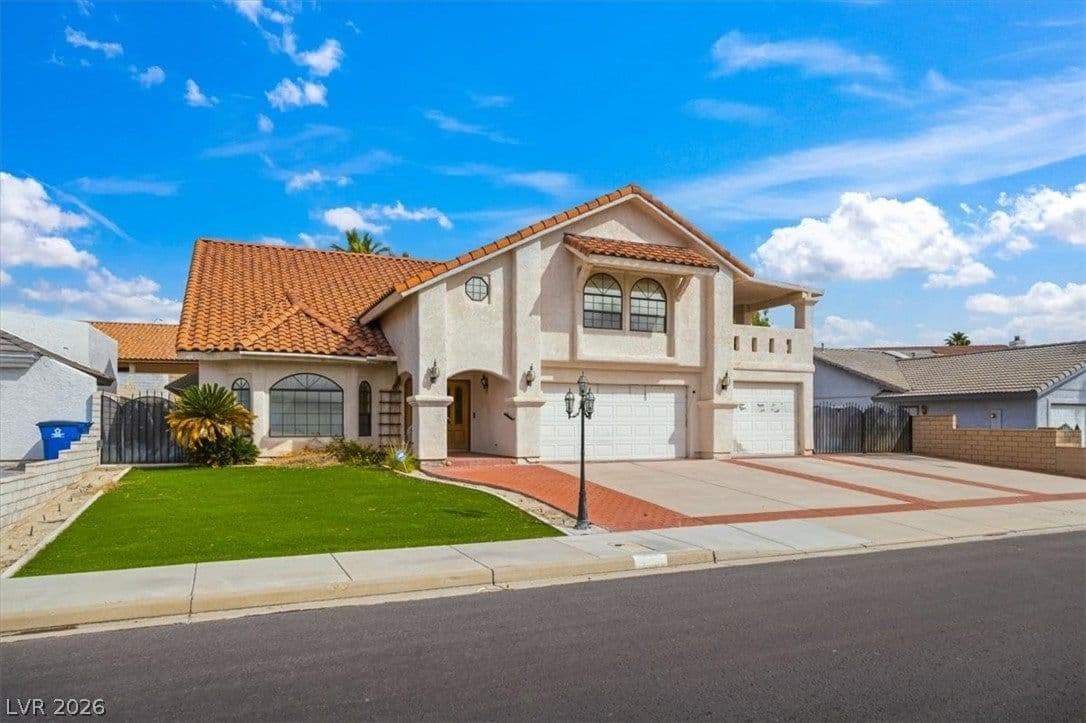 2256 River City Drive photo 3