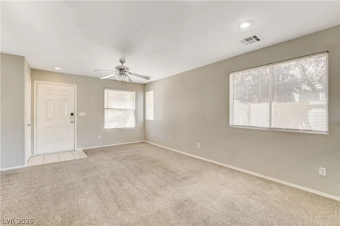 535 Albacate Street photo 5