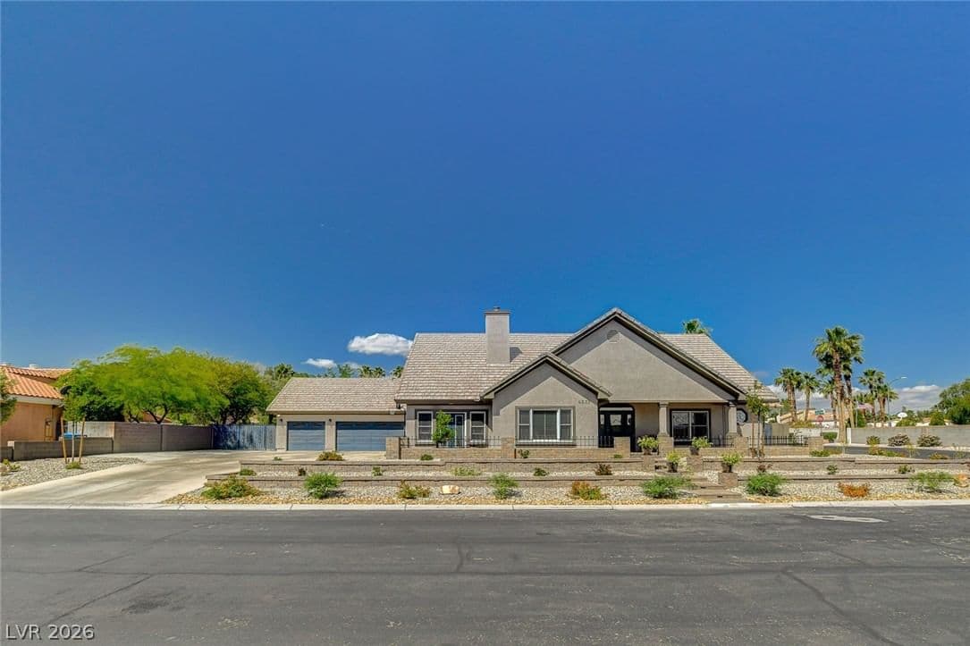 4535 Desert Bloom Court photo 2