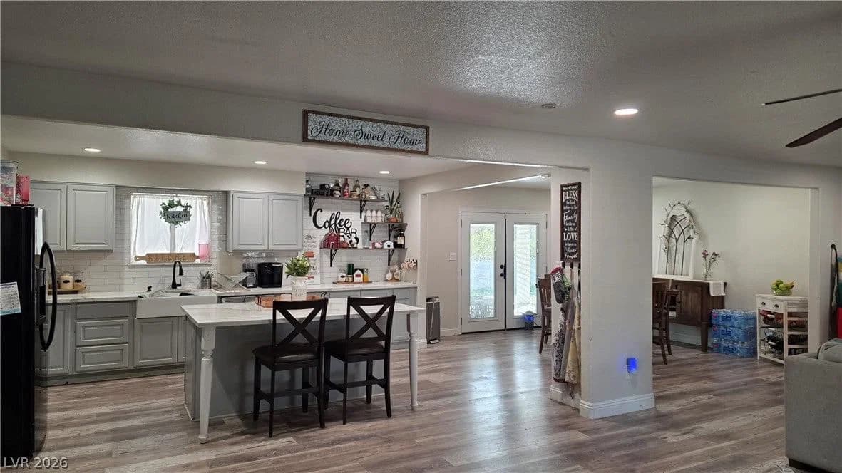 6437 Bonanza Road photo 5