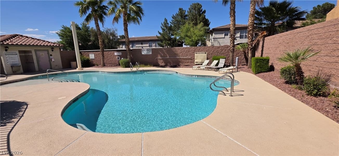 67 Desert Coyote Street photo 3