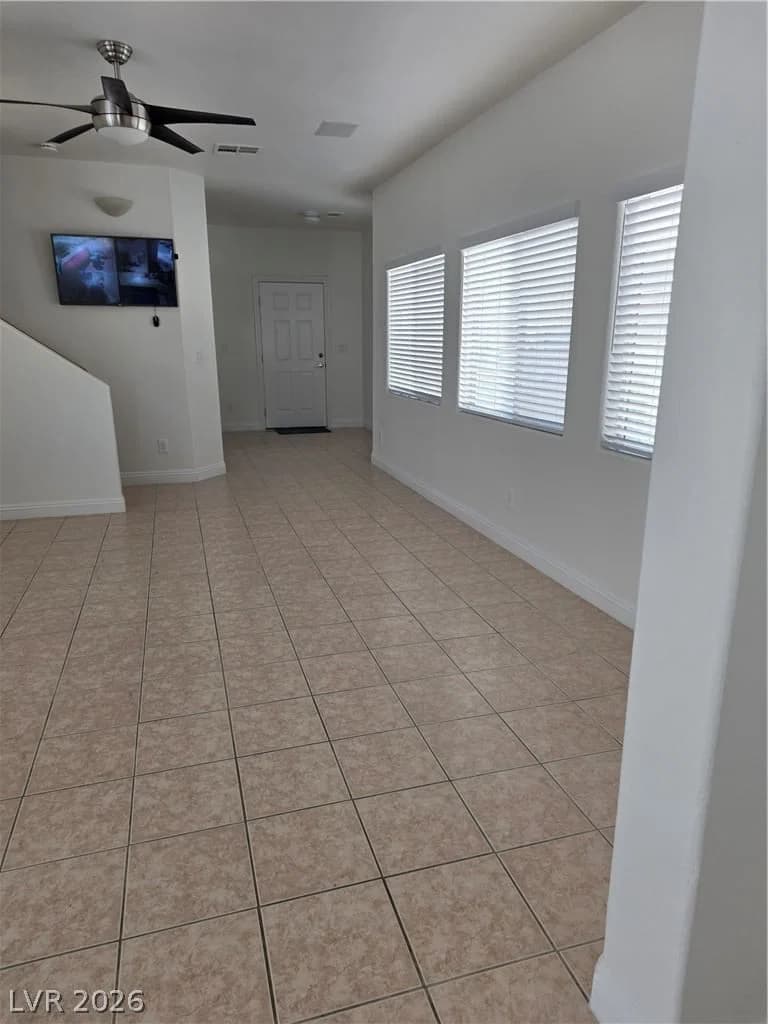2212 Spartan View Court photo 2