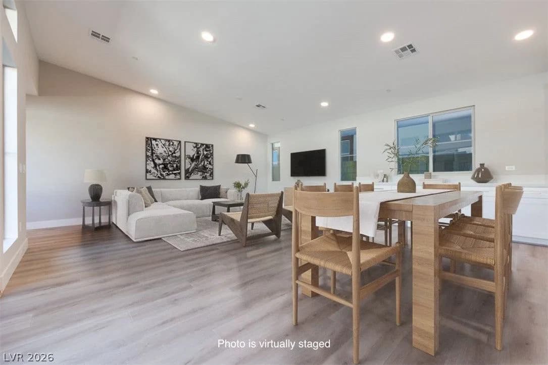 1030 Soaring Sage Avenue photo 3