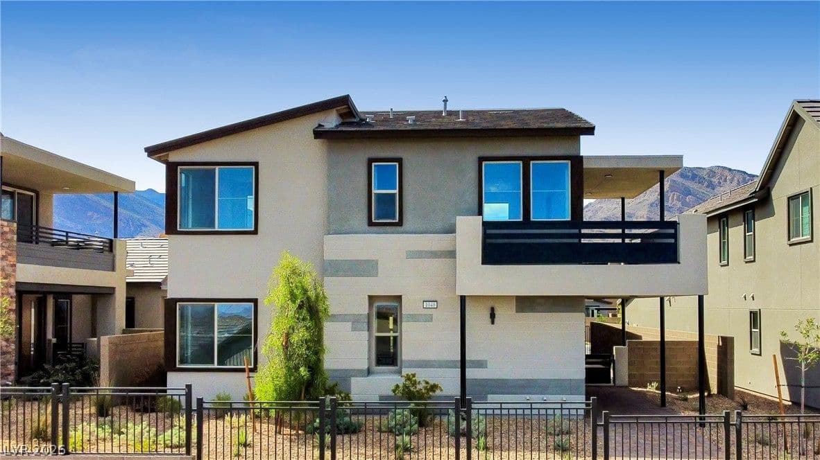 1040 Soaring Sage Avenue photo 4