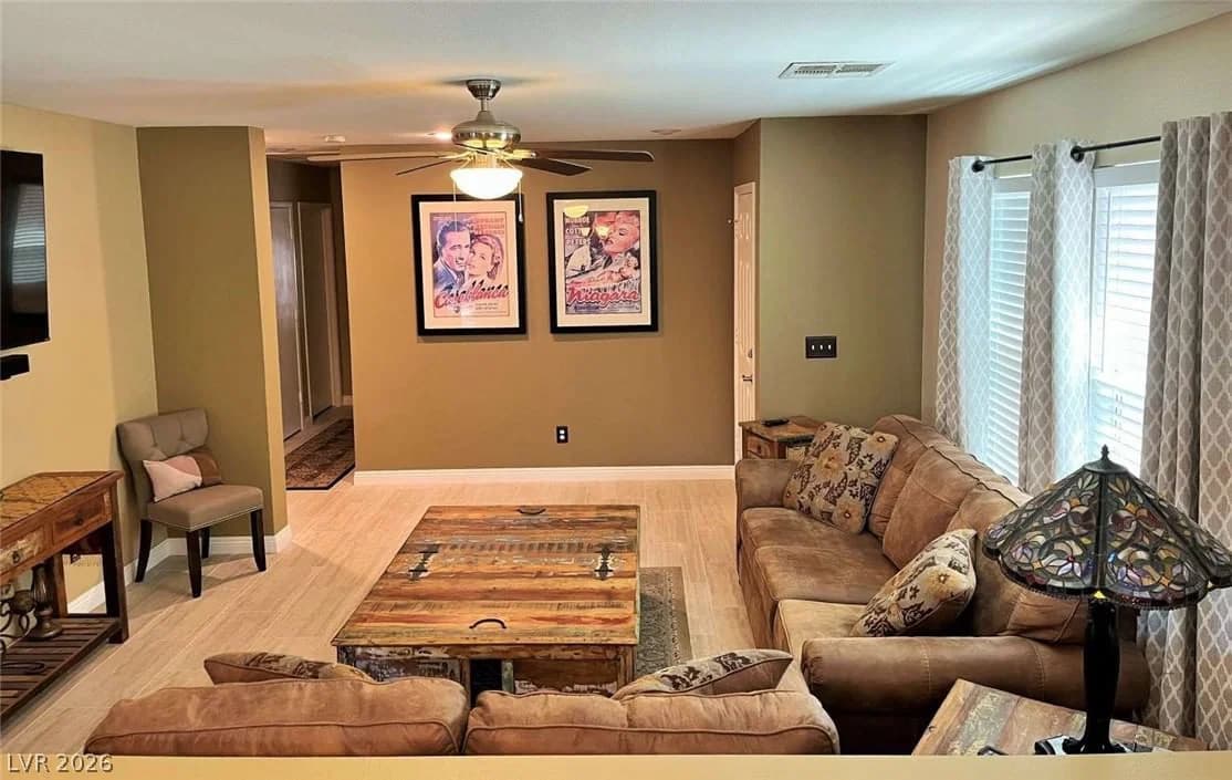 1121 Majestic Canyon Street photo 3