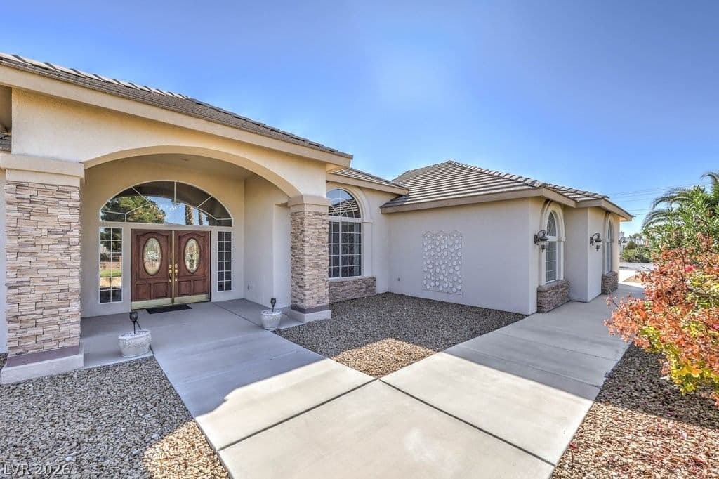 2851 Winchester Avenue photo 3