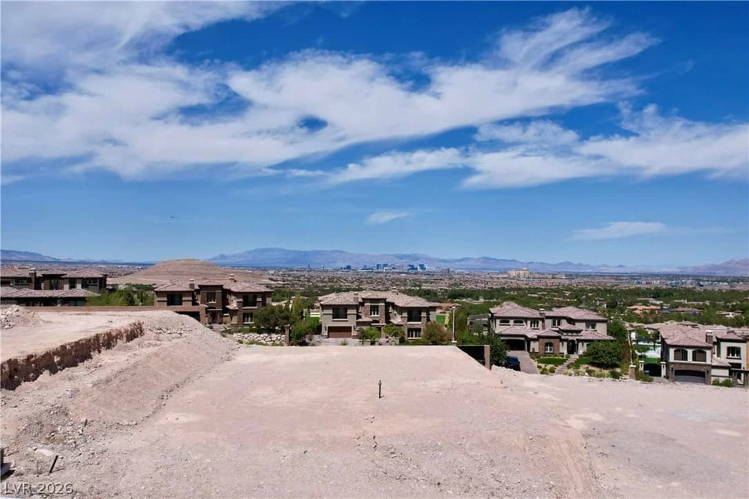 22 Mountain View Drive photo 2