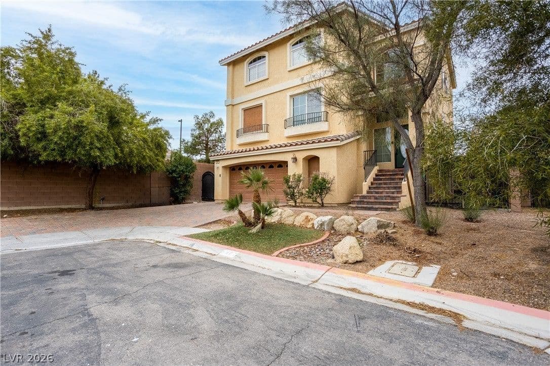 8467 BISMARK SAPPHIRE Street photo 3