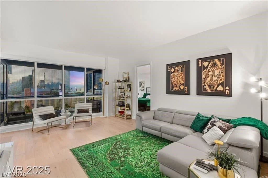 4525 Dean Martin Drive photo 2