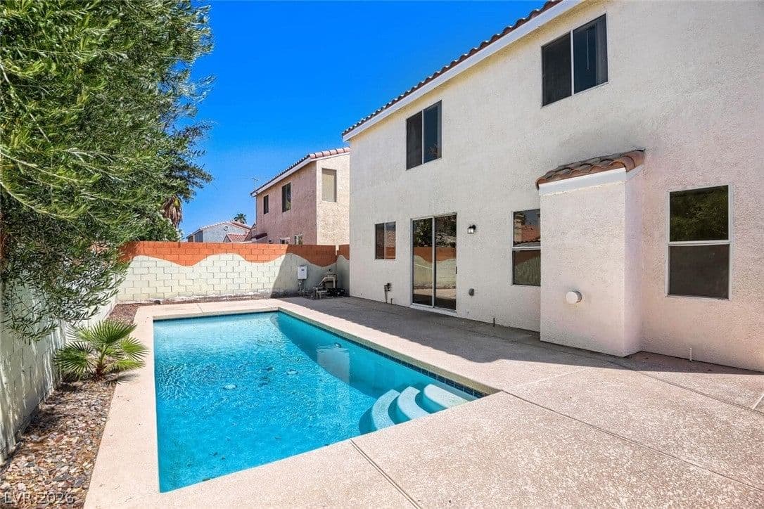 922 Country Skies Avenue photo 4