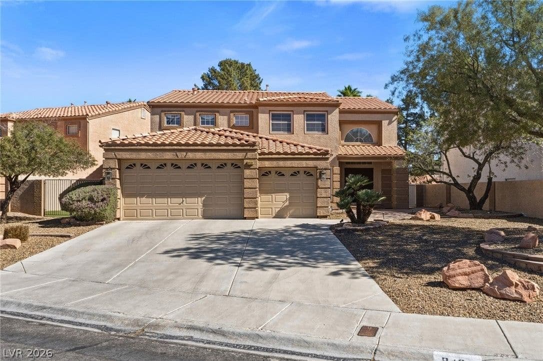 8404 Bay Crest Drive photo 2