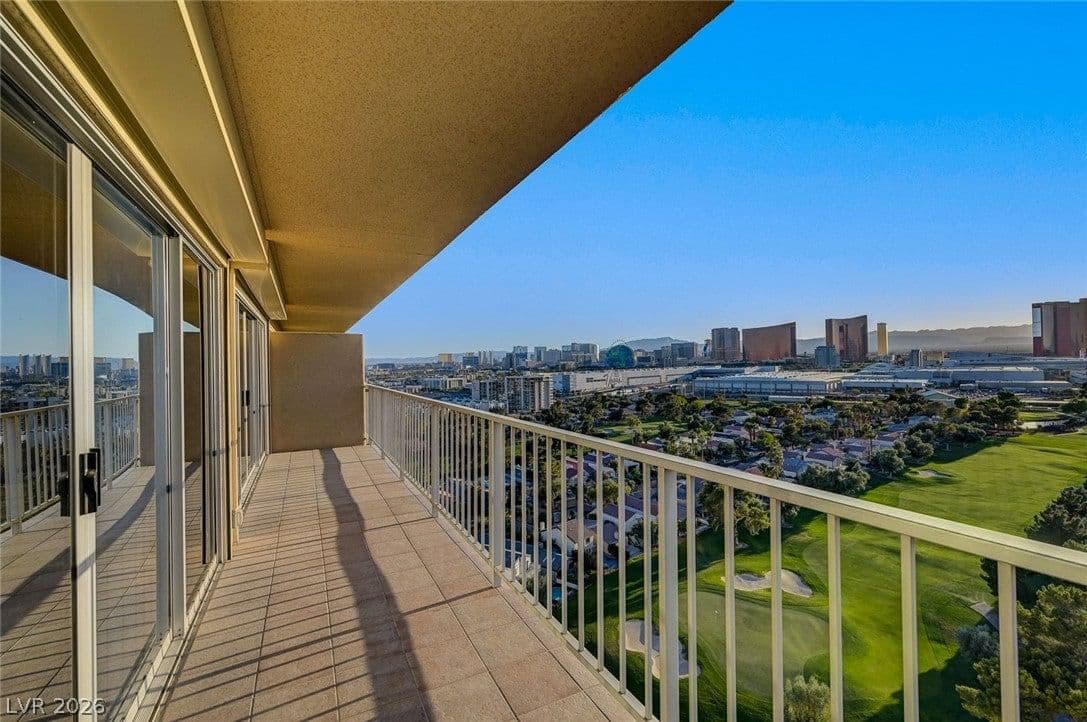 3111 Bel Air Drive photo 4