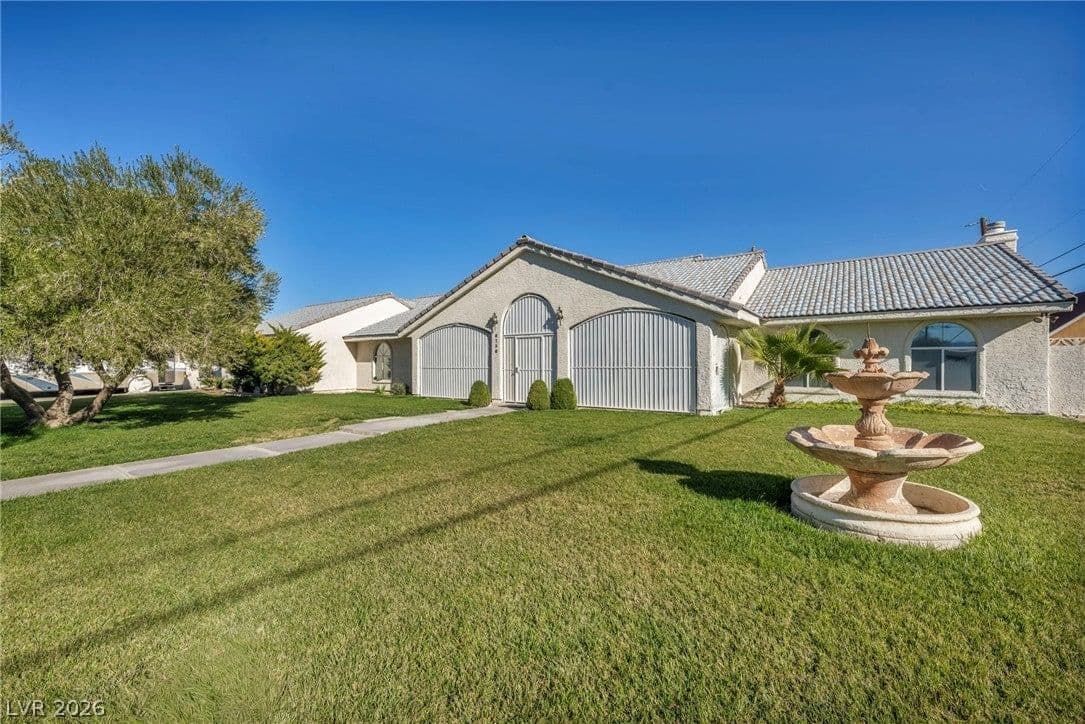 8736 Procyon Street photo 3
