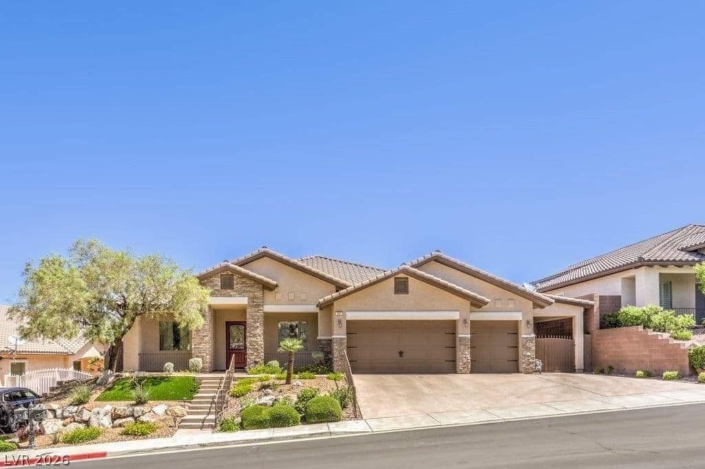 854 Tuscany Court photo 3