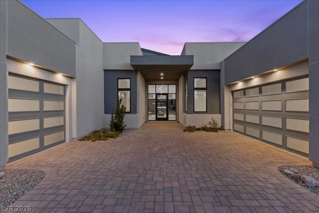 10907 Rossa Peak Avenue photo 4