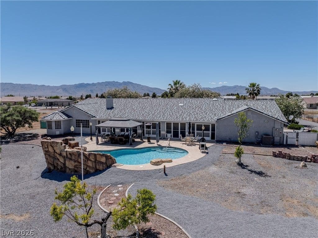 3751 Mariposa Avenue photo 4