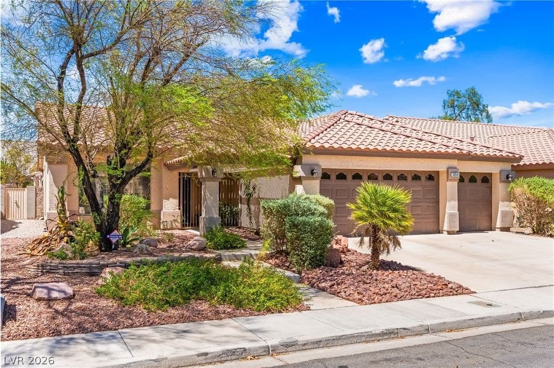 3054 Emerald Wind Street photo 2