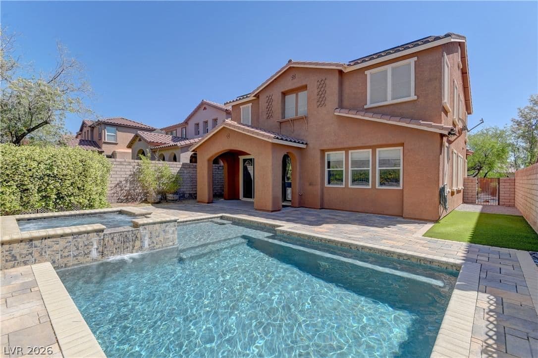 561 Ivy Spring Street photo 2