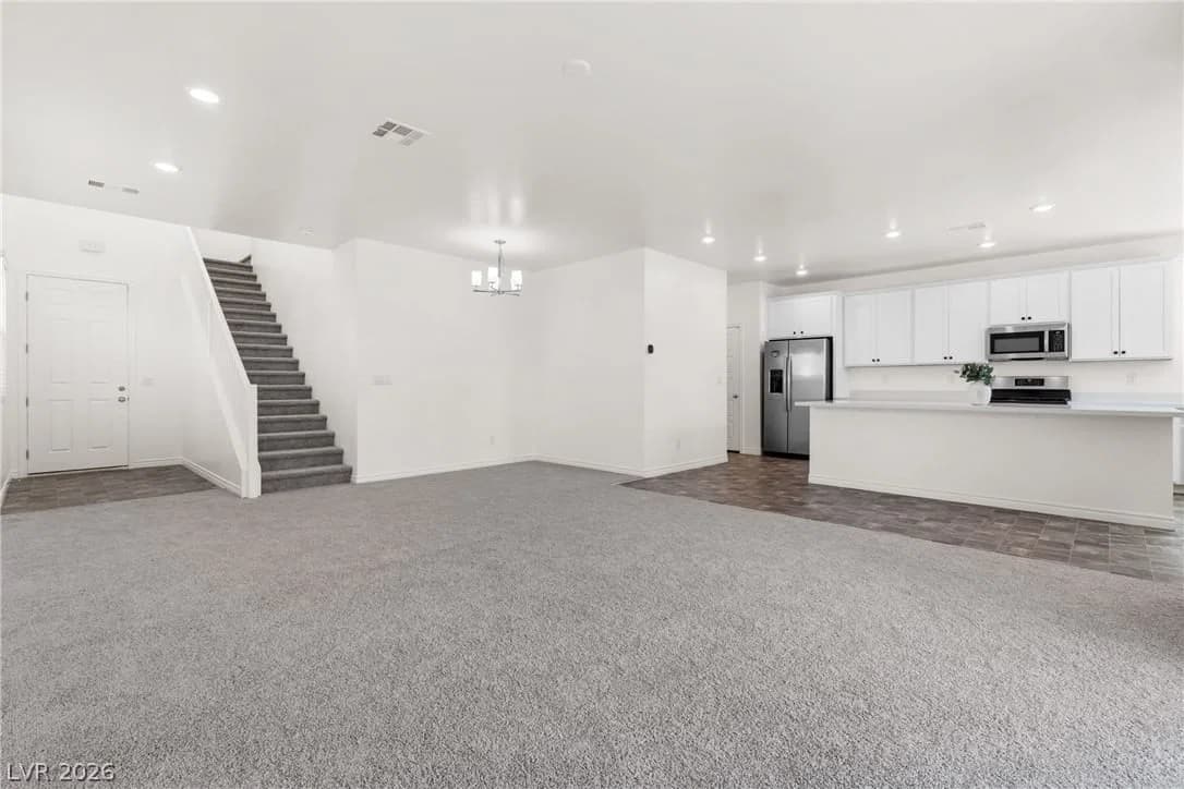 2711 Lindsey Springs Street photo 5