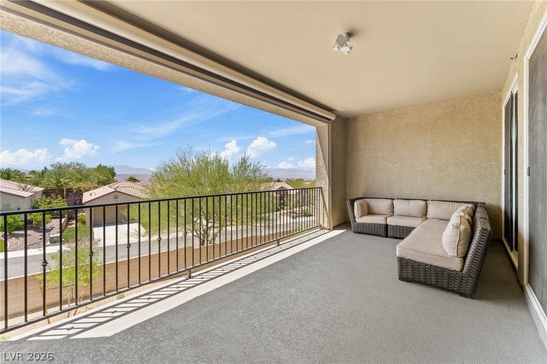 2555 Hampton Road photo 4