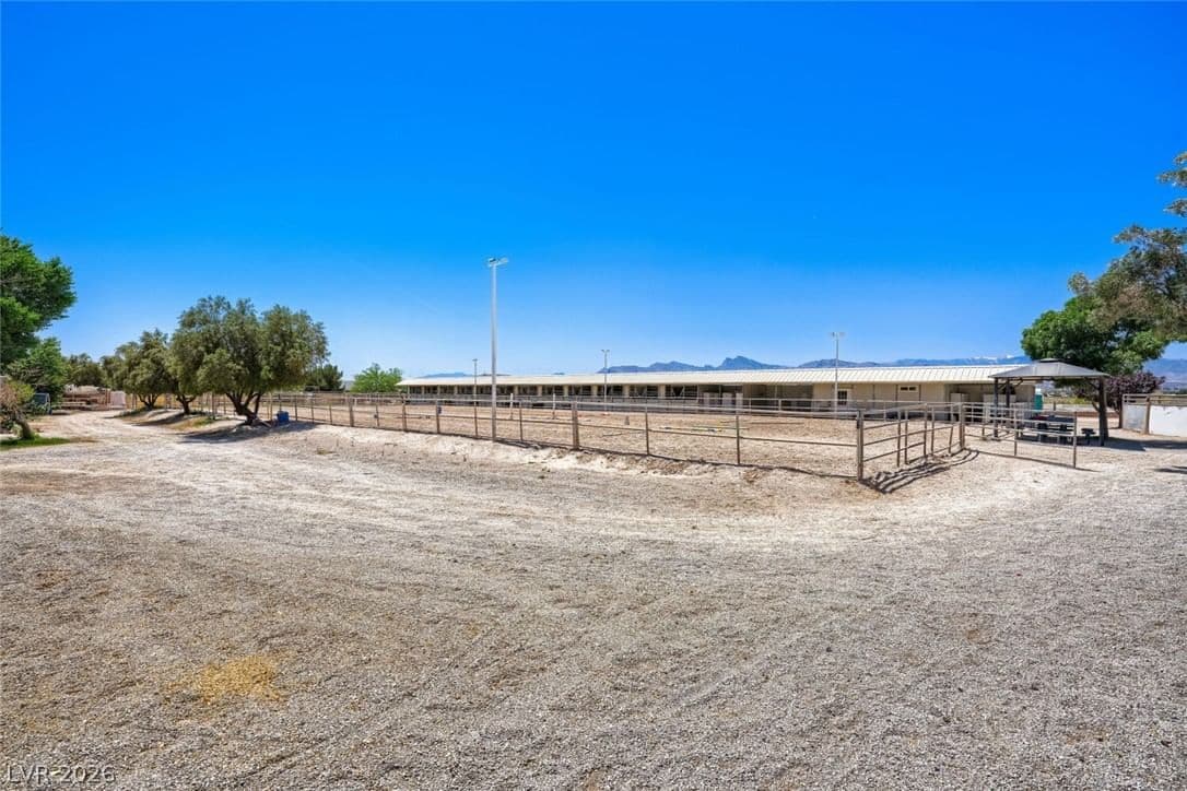 6320 Horse Drive photo 5