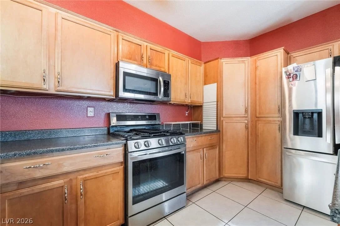 5057 Caprock Canyon Avenue photo 4