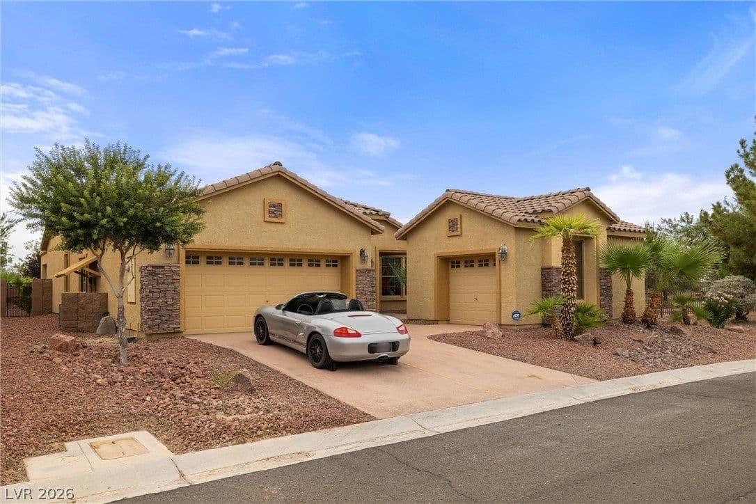5351 VOLTERRA Drive photo 2